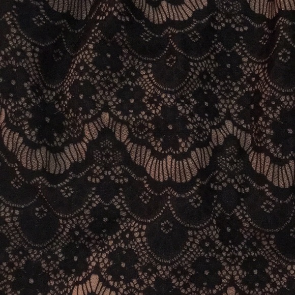 inLUV Lace Skirt Size L NWT - Picture 3 of 3